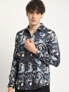 THE BEAR HOUSE Men Abstract Graphic Print Slim Fit Casual Shirt