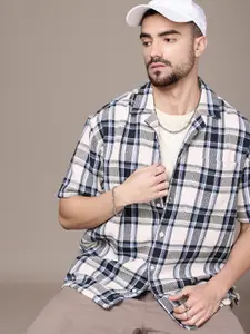 The Roadster Life Co. Checked Relaxed Fit Casual Shirt