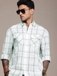 The Roadster Life Co. Opaque Checked Pure Cotton Relaxed Fit Casual Shirt