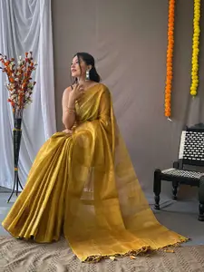 DEVATITHI Woven Design Zari Saree