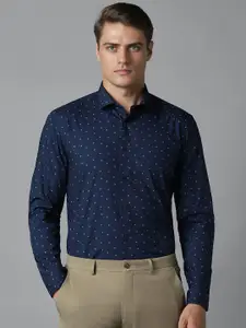 Louis Philippe Sport Men Slim Fit Opaque Printed Casual Shirt