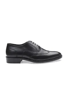 LEGWORK Men Textured Formal Oxfords