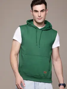 The Roadster Lifestyle Co. Men Hooded Sweatshirt