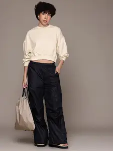 The Roadster Lifestyle Co. Drop-Shoulder Crop Sweatshirt