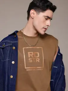 Roadster The Lifestyle Co. Typography Printed Sleeveless Sweatshirt