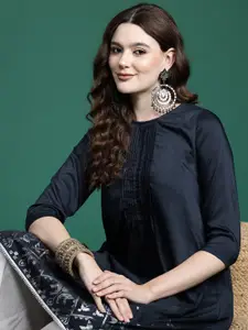 Sangria Geometric Printed Gotta Patti Kurta