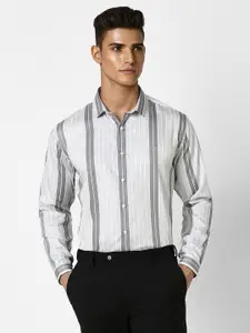 V Dot Slim Fit Striped Spread Collar Pure Cotton Party Shirt