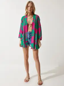 Happiness istanbul Abstract Printed Open Front Shrug