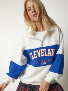 Happiness istanbul Mock Neck Long Sleeves Printed Pullover Sweatshirt