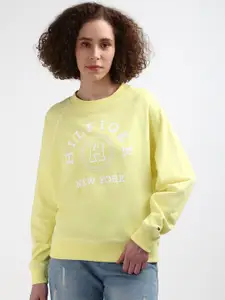 Tommy Hilfiger Typography Printed Round Neck Organic Cotton Pullover Sweatshirt