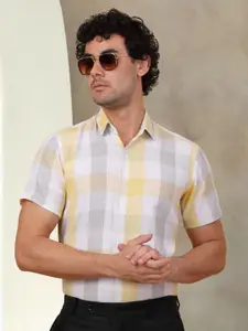 Indian Needle Classic Buffalo Checks Opaque Checked Pure Cotton Formal Shirt