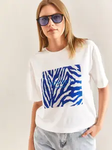 BIANCO LUCCI Women Typography Printed Round Neck T-shirt