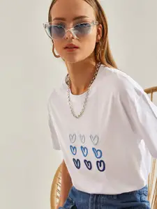 BIANCO LUCCI Self Design Round Neck Drop-Shoulder Sleeves Regular- Fit T-shirt