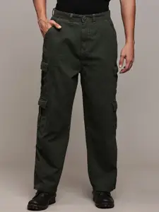 The Roadster Lifestyle Co Men Pure Cotton Loose-Fit Cargos Trousers