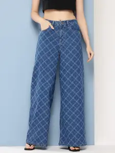 Chemistry Women Light Fade Stretchable Jeans