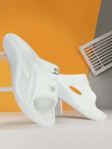 The Roadster Lifestyle Co. Men White Slip-On Sliders