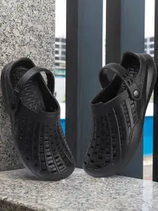 The Roadster Lifestyle Co. Men Self-Design Back Strap Clogs