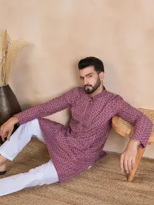 House of Pataudi Ethnic Motifs Embroidered Sequinned Mandarin Collar Straight Kurta