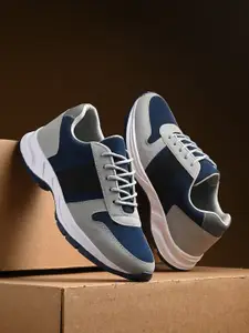 The Roadster Lifestyle Co. Men Grey Lightweight Running Sports Shoes