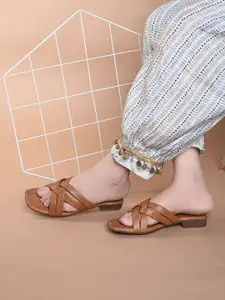 XE Looks Open Toe Flats
