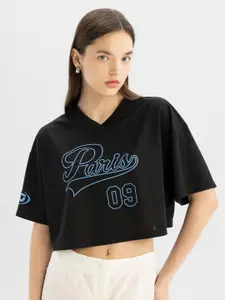 DeFacto Women Typography Printed V-Neck T-shirt