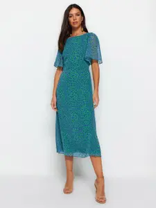 Trendyol Bell Sleeve A-Line Midi Dress