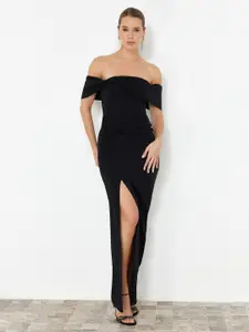 Trendyol Off-Shoulder Bodycon Maxi Dress