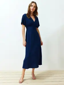 Trendyol Self Design V-Neck  Pleated Midi Empire Dress