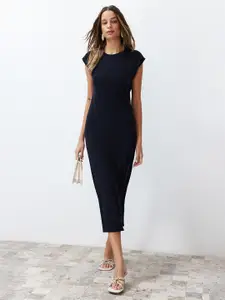 Trendyol Round Neck Bodycon Midi Dress