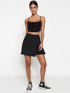 Trendyol Mid-Rise Skorts