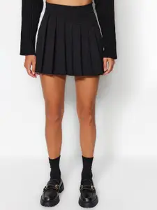 Trendyol Women Mid-Rise Skorts