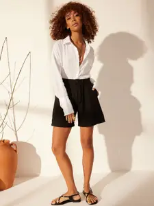 Trendyol Women Mid-Rise Pure Linen Shorts