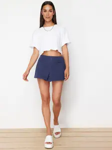 Trendyol Women Mid-Rise Shorts