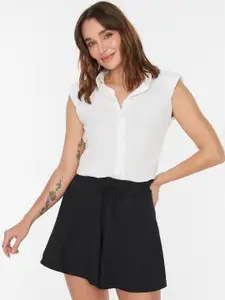 Trendyol Women Mid-Rise Shorts