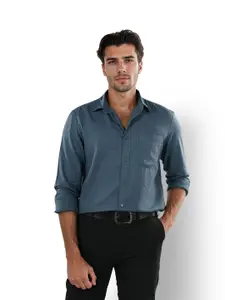 Celio Classic Spread Collar Curved Cotton Casual Shirt