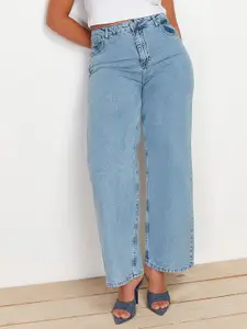 Trendyol Women Straight Fit High-Rise Jeans