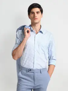 Arrow Manhattan Slim Fit Floral Printed Spread Collar Twill Weave Pure Cotton Formal Shirt