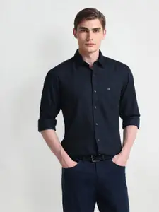 Arrow Sport Slim Fit Spread Collar Twill Opaque Casual Shirt