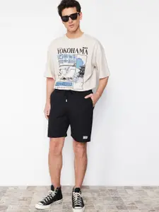 Trendyol Men Mid-Rise Pure Cotton Shorts