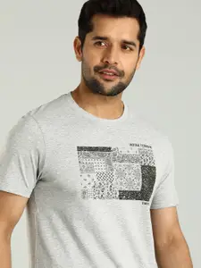 Indian Terrain Men Scraf Print Round Neck T-shirt