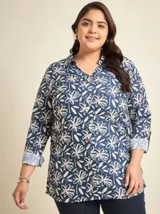 Sztori Plus Size Classic Fit Floral Printed Roll-Up Sleeves Crepe Casual Shirt