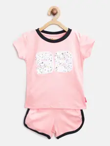 Gini and Jony Girls Pink Self Design T-shirt with Shorts