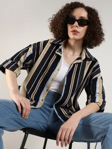 Campus Sutra Relaxed Fit Vertical Striped Casual Shirt