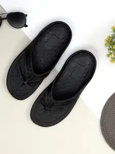 The Roadster Lifestyle Co. Men Room Slippers