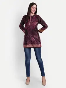 Indiankala4u Floral Embroidered Round Neck Top