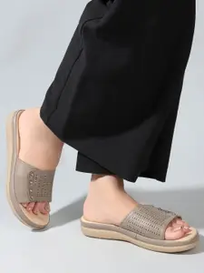 The Roadster Lifestyle Co. Women Open Toe Flats