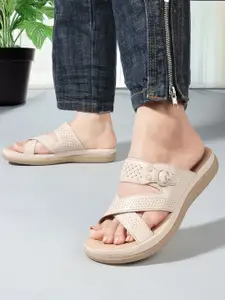 The Roadster Lifestyle Co. Women Open Toe Flats