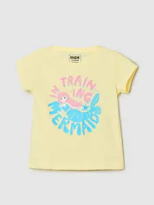 max Girls Graphic Printed Round Neck T-shirt