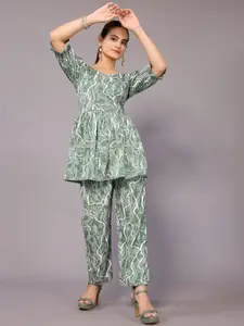 vj fashion Printed Round Neck Top With Trousers Co-Ords
