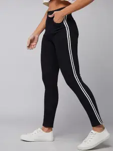 DOLCE CRUDO Women Black Slim Fit Clean Look Stretchable Jeans